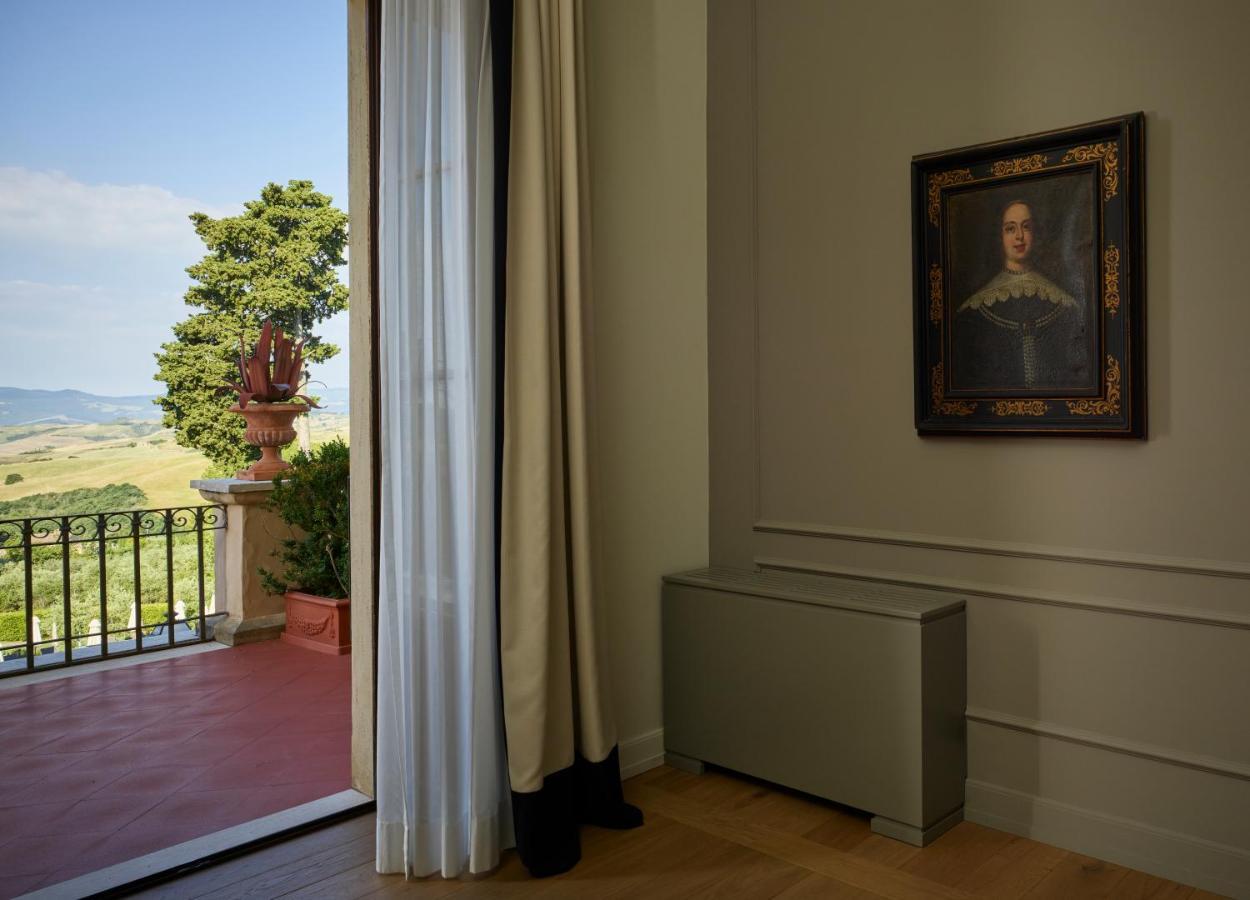 Fonteverde Lifestyle & Thermal Retreat - The Leading Hotels Of The World San Casciano dei Bagni Exterior photo A room in the villa