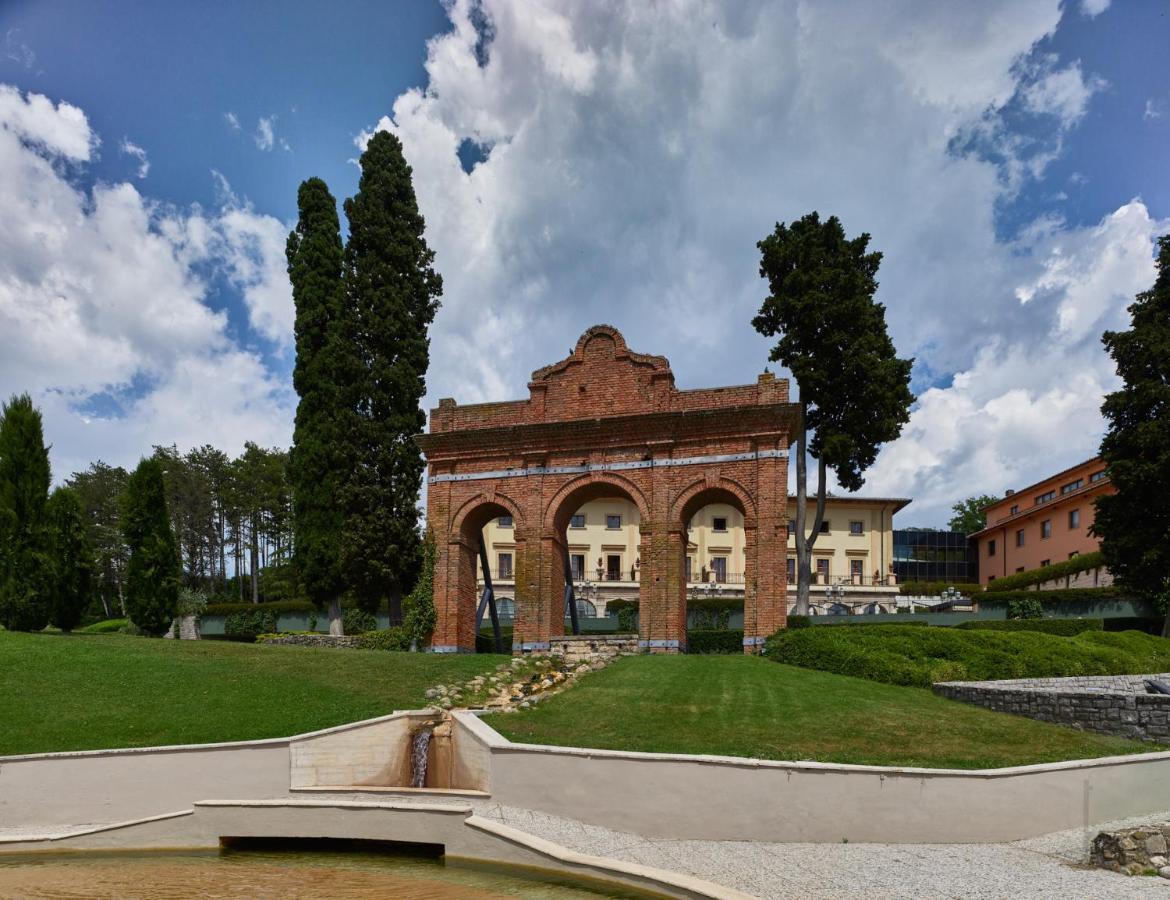 Fonteverde Lifestyle & Thermal Retreat - The Leading Hotels Of The World San Casciano dei Bagni Exterior photo Porta San Michele