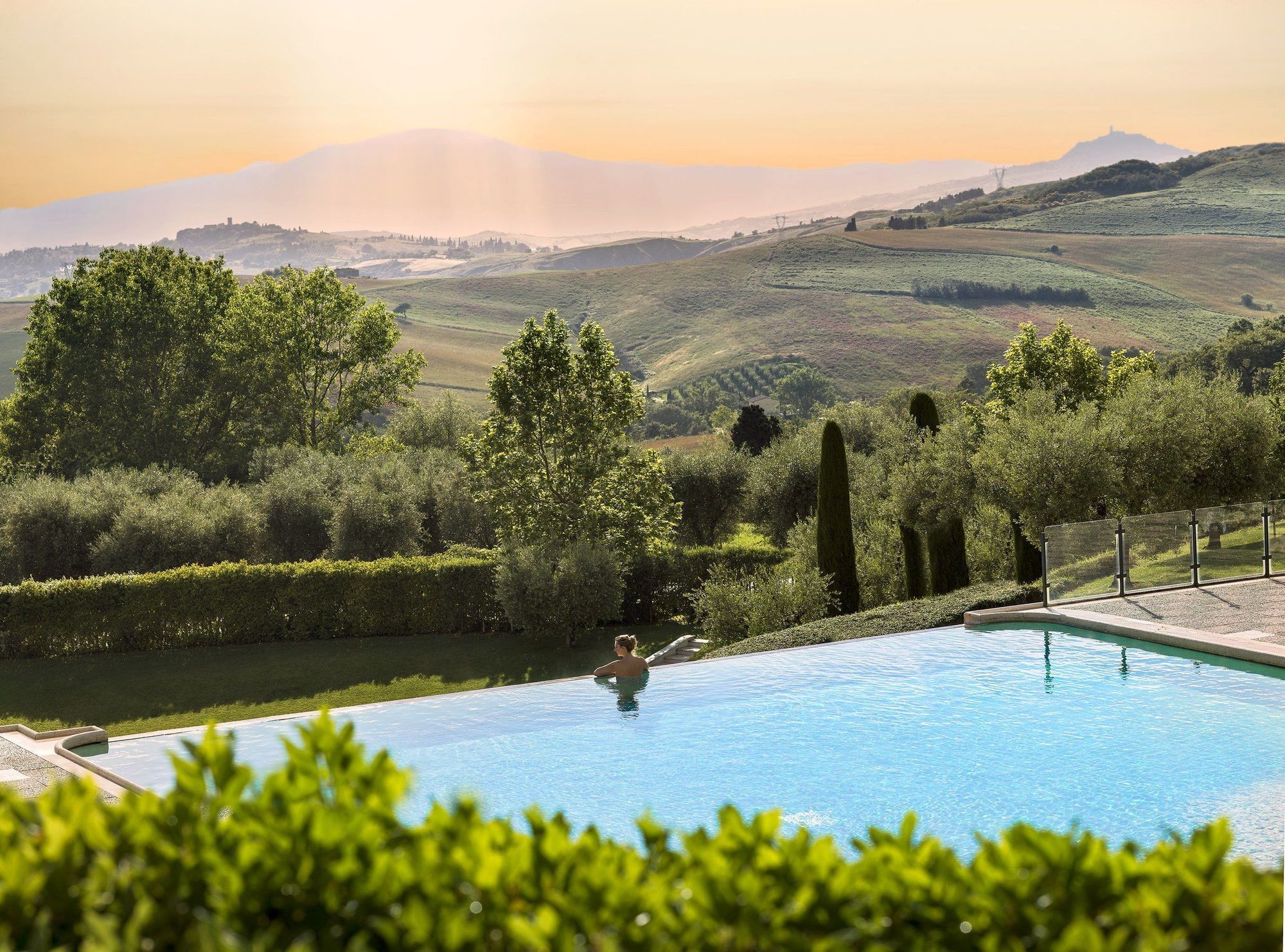 Fonteverde Lifestyle & Thermal Retreat - The Leading Hotels Of The World San Casciano dei Bagni Exterior photo View of the Chianti hills